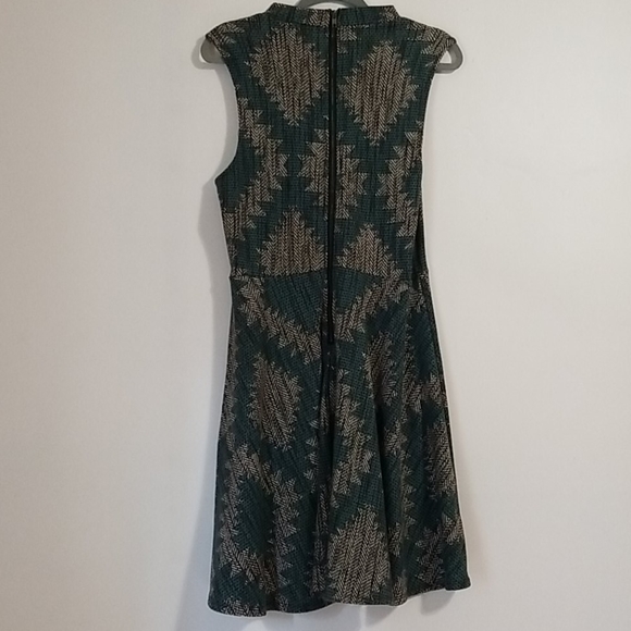 Plus sized! Vintage inspired working casual dress - Picture 2 of 3